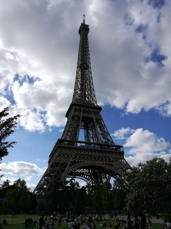Nu se inclina niciodata mai mult de 7 cm, chiar si cand vantul este foarte puternic. 10 lucruri interesante despre Turnul Eiffel