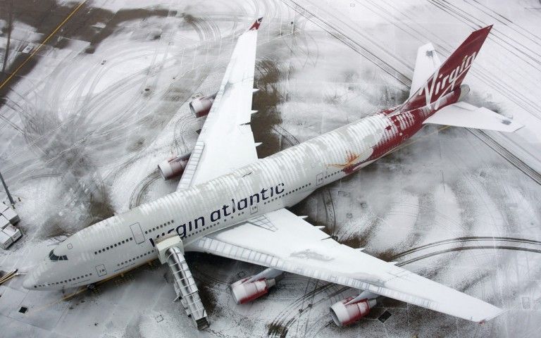Zboruri anulate pe aeroportul londonez Heathrow din cauza vremii