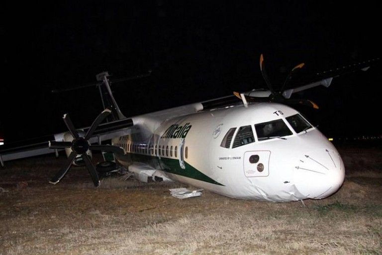 Toate zborurile Carpatair in Italia au fost anulate. Pilotii fac greva dupa incidentul de sambata