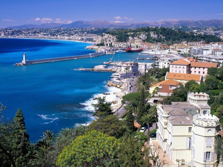Tarom redeschide cursa Bucuresti – Nisa