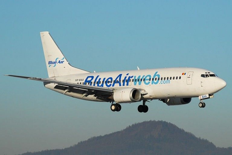 Compania Blue Air, scoasa la vanzare