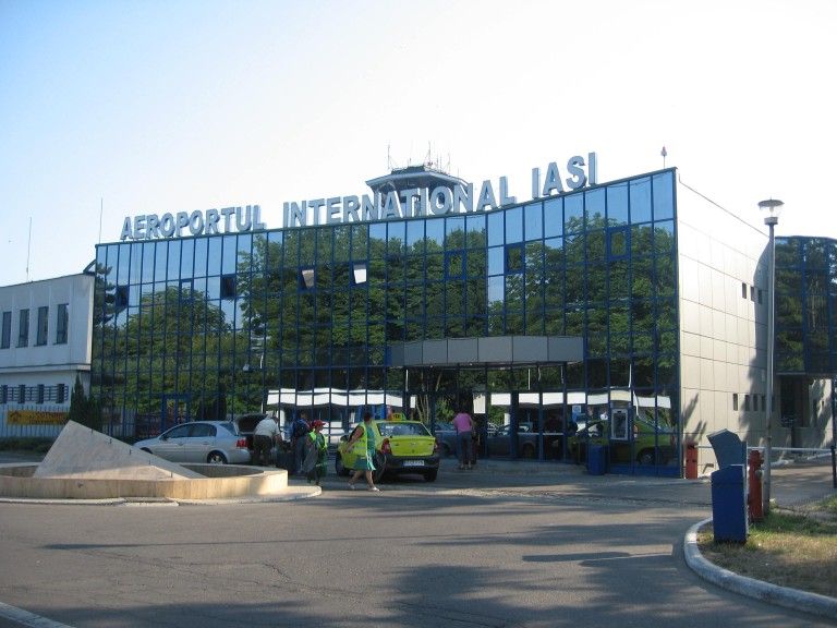 TAROM a inceput operarea curselor directe de la Iasi spre Bologna, Torino si Londra