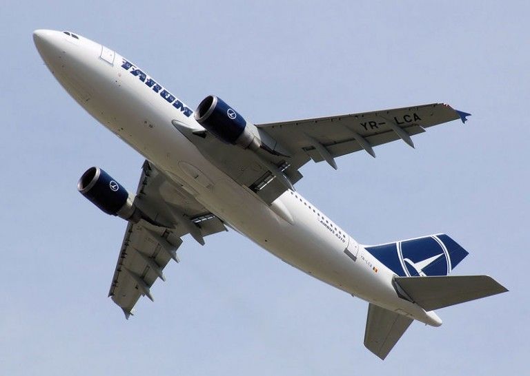 Studiu: sambata si duminica sunt cele mai ieftine bilete de avion