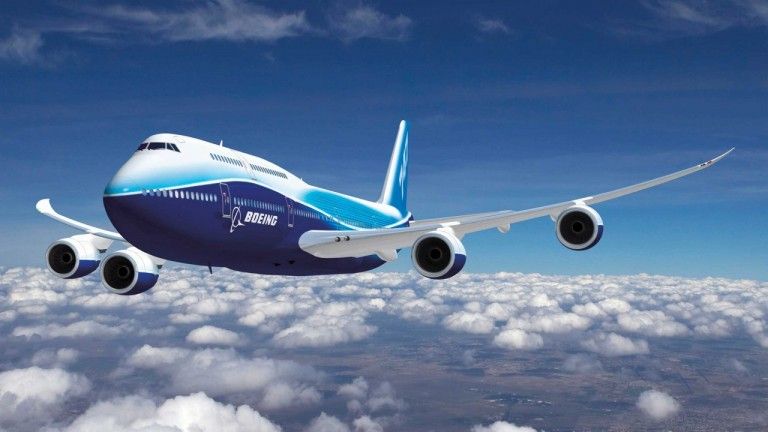Un cuplu risca inchisoarea pentru comportament indecent la bordul unui avion