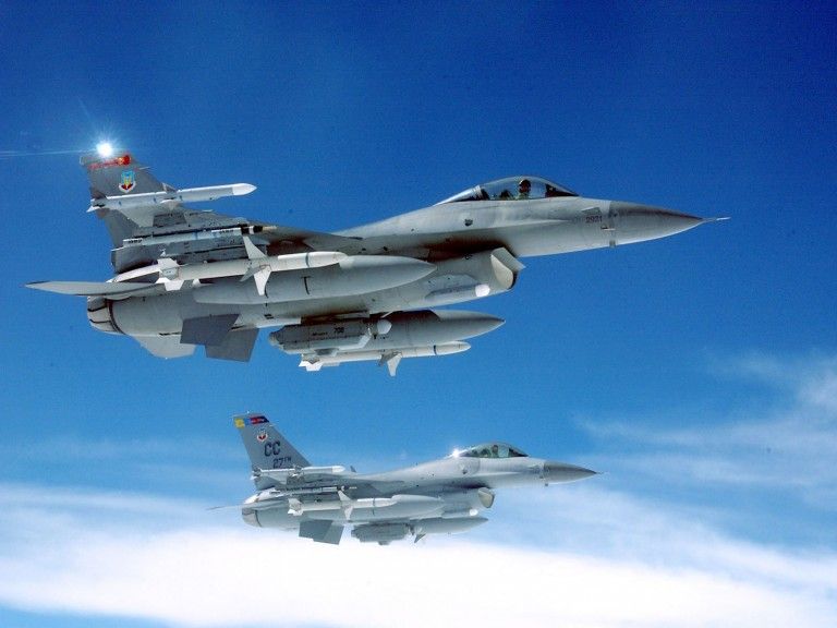 Romania intra in coliziune cu UE din cauza achizitiei de avioane F-16
