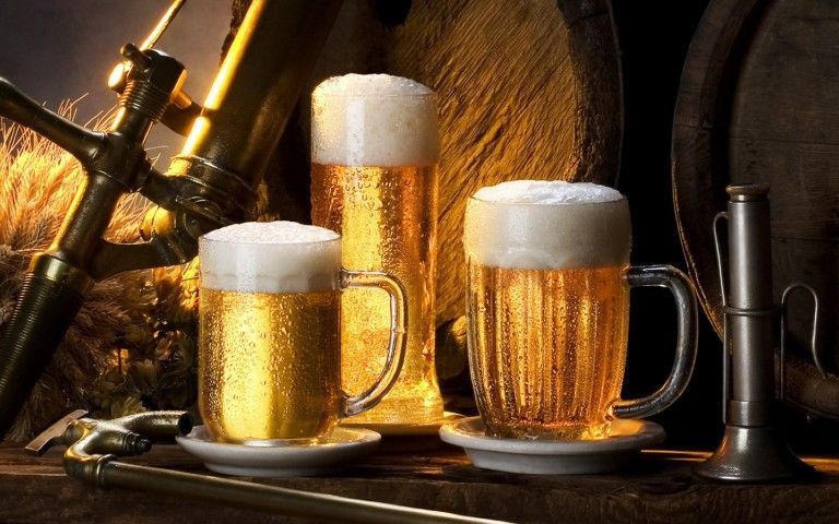 O bere, va rog : cum ceri o blonda sau o bruna in 22 de limbi diferite