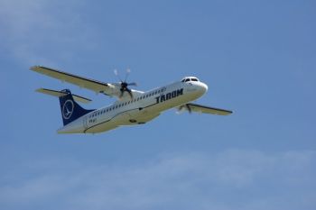 Formalitatile de imbarcare pentru zborurile TAROM, efectuate din noul Terminal Plecari al Aeroportului Otopeni
