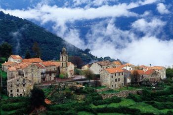Corsica, o insula incantatoare - foto 1