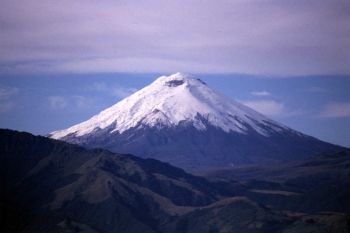 Tara strabatuta de ecuatorul Pamantului - foto 2