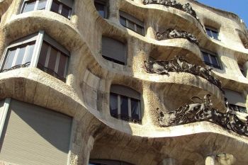 Barcelona, orasul de vis al spaniolilor - foto 5