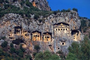 Cele mai frumoase locuri construite in stanci, din toata lumea - foto 7