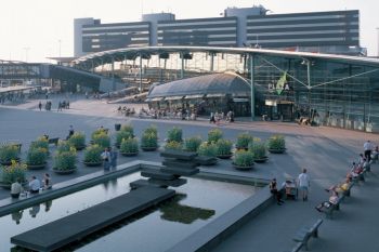 Inovatie de la Google. Turistii pot face turul virtual al marilor aeroporturi din lume