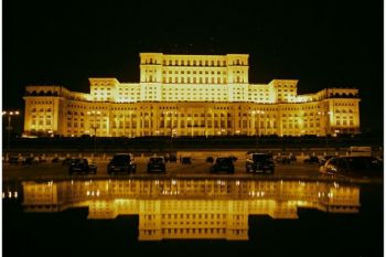 Casa Poporului, in topul celor mai bizare constructii din lume