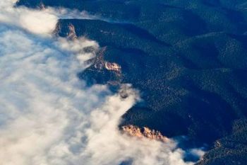 Lumea vazuta din cer. Locuri superbe, pozate prin geamul avionului (FOTO) - foto 12