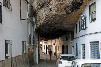 Cum arata orasul sapat in piatra (FOTO) - foto 3