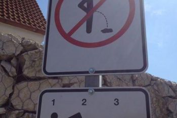 Acest panou va va descuraja sa faceti asta!