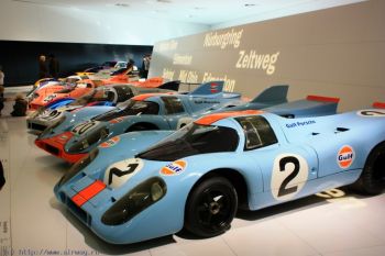 Stuttgart, centru al istoriei automobilistice (FOTO) - foto 1