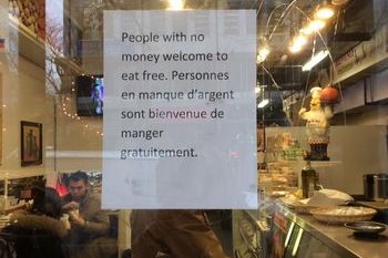Restaurantul in care cei fara bani mananca gratuit