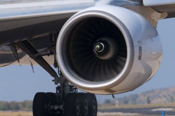 Ce se intampla cu un avion cand toate motoarele cedeaza